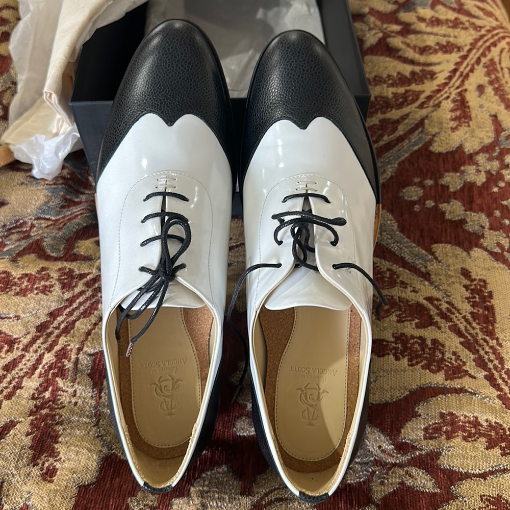 Beautiful and rare wingtips